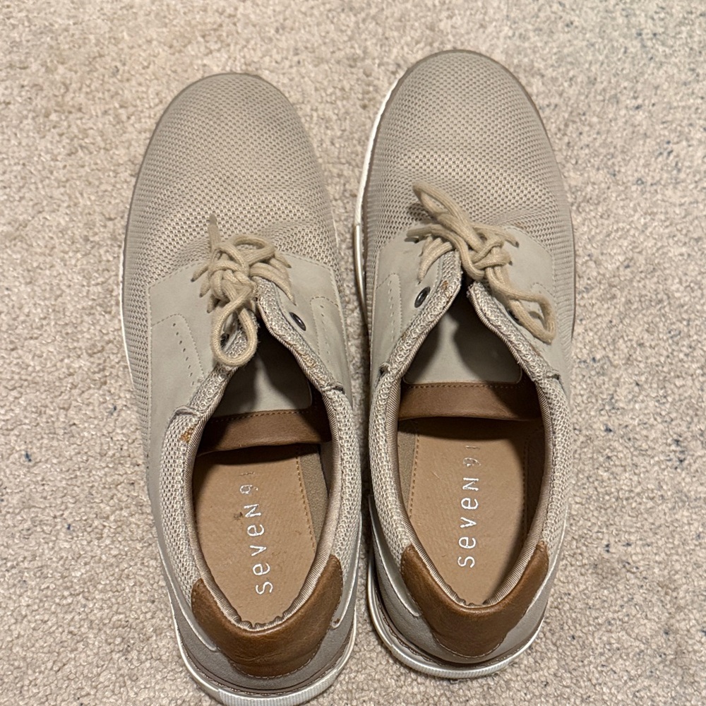 Men's Tan Casual Sneakers